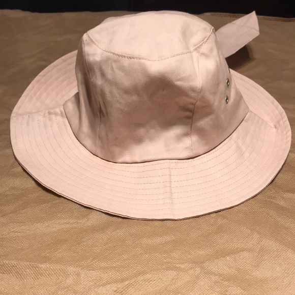 Betmar Lightweight Bucket Hat - Picture 9 of 16